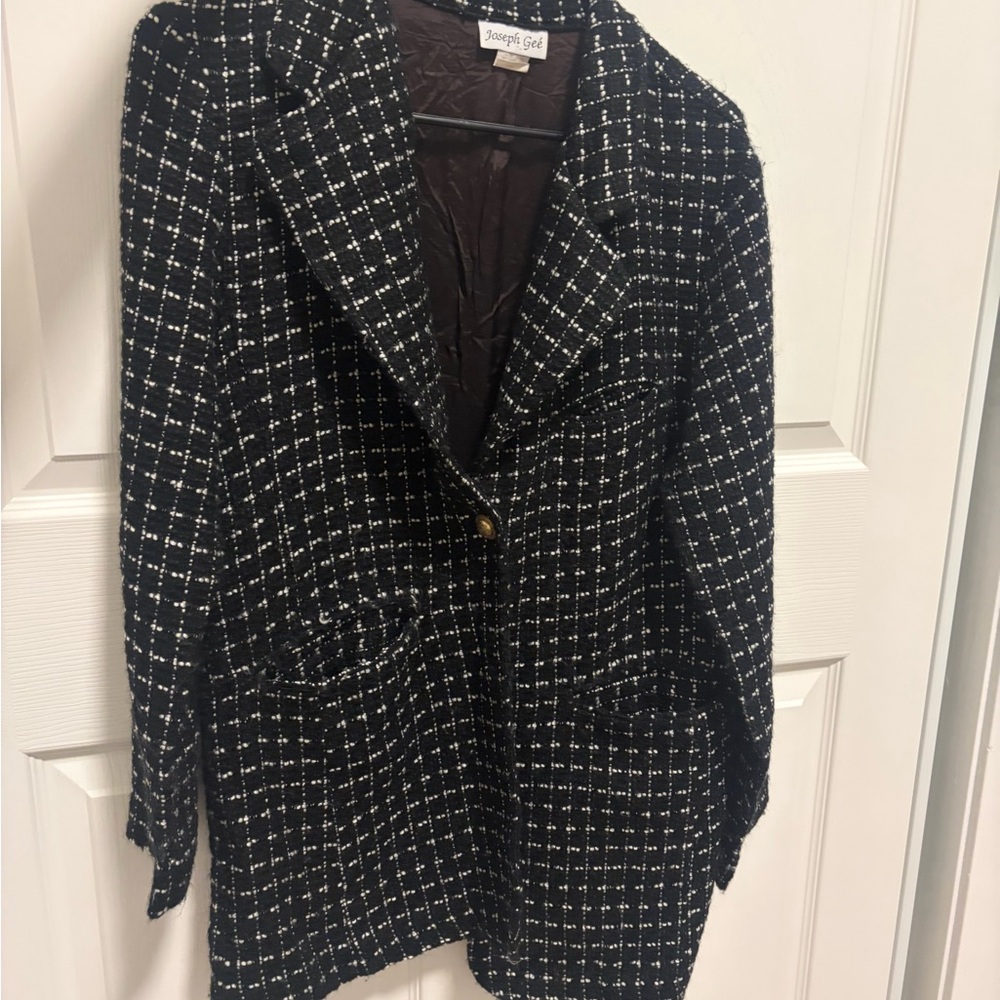 Black and White Checkered Blazer/trenchcoat